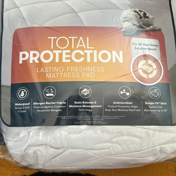 Serta Full Bed Mattress Pad - Picture 2 of 4